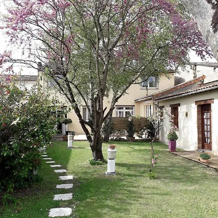 Дом отдыха Logis Du Parc Либурн
