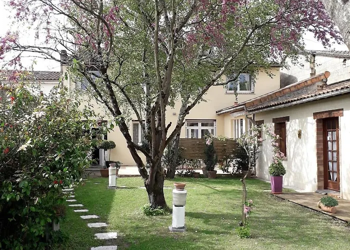 Nyaraló Logis Du Parc Libourne